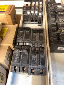 General Electric Q Line Circuit Breakers