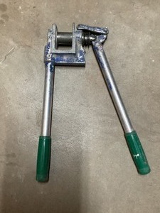 Greenlee 710 Metal Stud Punch