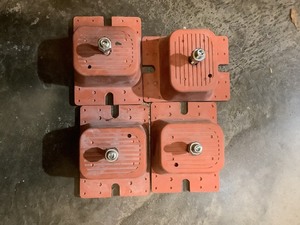 Double Deflection Isolators With Positioning Pins