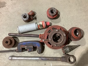Pipe Cutting & Threading Tools
