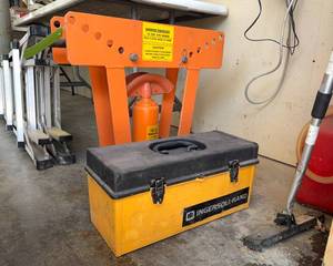 16 Ton Pipe Bender with Dies