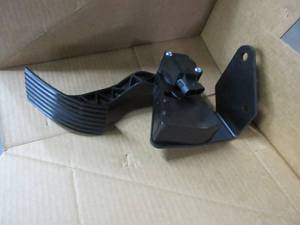 INTERNATIONAL ELECTRONIC ACCELERATOR PEDAL-NEW