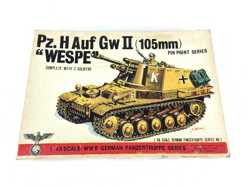 lot 3 image: Very Very Rare Bandai Pz. H Auf Gw II (105mm) Wespe Tank German Panzertruppe Series 148 Scale Model Kit