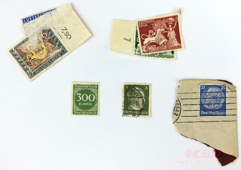 lot 4 image: Lot of 7 WWII Era Deutcshes Reich Postage Stamps