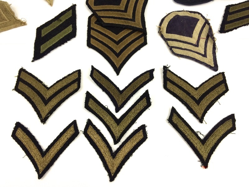 lot 8 image: 21 Assorted ww2 Military Chevron Uniform Patches & 10 Metal Buttons, 2 Navy, 5 Crests & 1 Gripper