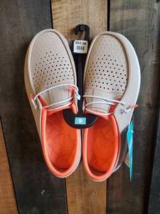 New Reef Watercoast Womens Size 9 Dock Shoes
