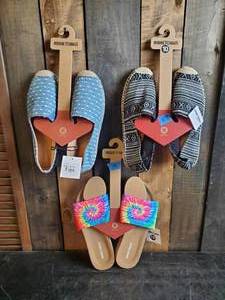 3 pair Minnetonka Moccasins summer Shoes Womens Size 10