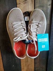 New Reef Mens Size 10 Dock Shoes