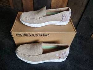 New Minnetonka Moccasins W Discover Natural Size 7.5M