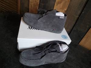 New Minnetonka Moccasins Mens Torrey Charcoal Size 10M