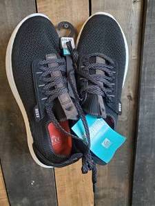 New Reef Mens Shoes Size 11