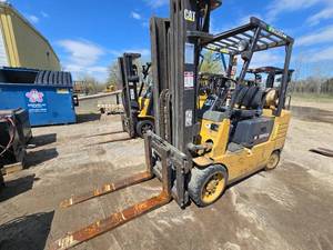 1995 Cat GC30 6000lb LP Forklift - For Repair