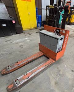 2001 Toyota 6HBW20 Electric Pallet Jack