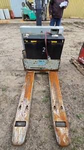1997 Kalmar WF40 Pallet Jack - For Part or Repair