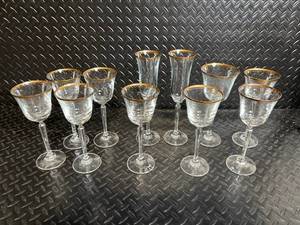 Crystal Champagne Flutes with Gold Rim - Elegant Glass Stemware Set