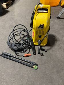 McCulloch FH140A Pressure Washer with Hose, Wand & Nozzle Attachments