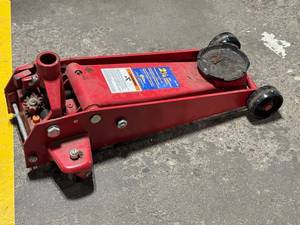 NAPA Lifting Equipment 520-1007 2 14 Ton Floor Jack