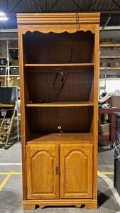 Oak Display Cabinet Hutch With Arched Doors - Open Shelving & Bottom Storage