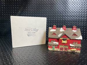 Department 56 Snow Village Red Barn 1987 - The Original Snow Village Series