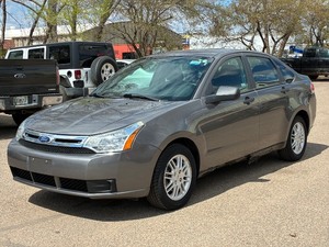 2010 FORD FOCUS SE 2 Owner  No Accidents Reported  105k Miles (NO RESERVE)