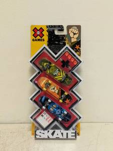 NEW X GAMES SKATEBOARDS P5525