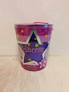NEW PRINCESS TOILETRY SET PINK
