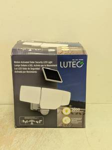 NEW LUTEC MOTION ACTIVATED SOLAR SECURITY LED LIGHT