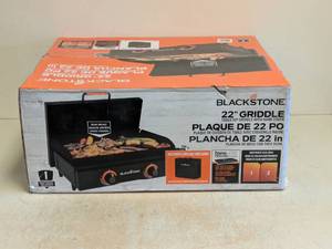NEW BLACKSTONE 22 TABLETOP GRIDDLE WITH HARD COVER