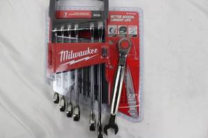 Milwaukee 48-22-9506 7-Pc Metric Ratcheting Wrench Set - Arc-Swing 2.5 Deg