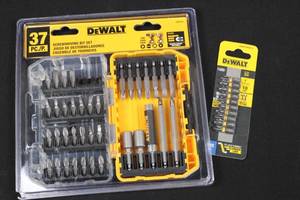 DeWALT DW2163 37-Piece Screwdriving Bit Set with Magnetic Drive Guide