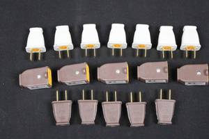 Assorted Electrical Connectors - 2-Pin Quick Disconnect Terminals & 2-Terminal Plug Blocks