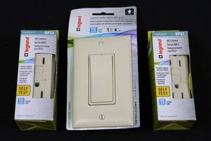 Legrand Radiant GFCI Outlets (2) & Lighted Paddle Switch with Plate - 15A 125V
