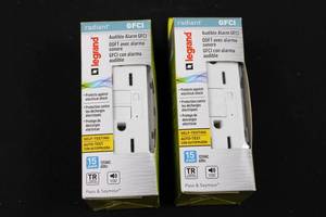 Legrand Pass & Seymour Radiant 1597TRA GFCI Audible Alarm - 15A 125V White (Lot of 2)