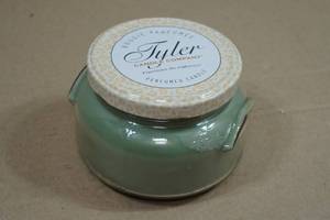 Tyler Candle Co 22oz Hippie Chick Candle