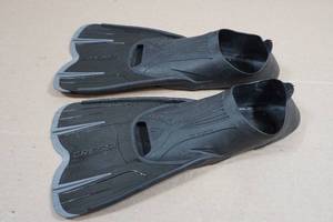 Cressi Agua Adult Fins - 3536 2.53.5