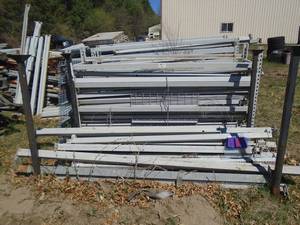 Pallet of cross braces. As shown. Newer condition. Tear drop design.