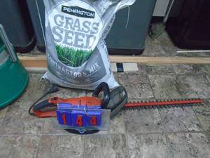 40 lb grass seed & hedge trimmer. As shown. CASH ON SITE ONLY. PICKUP IS MONDAY MAY 4TH FROM 11 AM TO 4 PM. REGARDLESS WHAT THE SCHEDULE STATES.