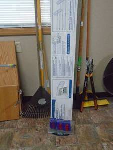 New in box Suncast 21 foot rake. As shown. CASH ON SITE ONLY. PICKUP IS MONDAY MAY 4TH FROM 11 AM TO 4 PM. REGARDLESS WHAT THE SCHEDULE STATES.