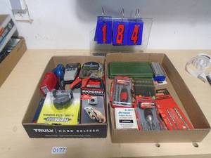 Flat of tools. As shown. CASH ON SITE ONLY. PICKUP IS MONDAY MAY 4TH FROM 11 AM TO 4 PM. REGARDLESS WHAT THE SCHEDULE STATES.