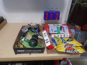 4 sprinklers & mouse bait. As shown. CASH ON SITE ONLY. PICKUP IS MONDAY MAY 4TH FROM 11 AM TO 4 PM. REGARDLESS WHAT THE SCHEDULE STATES.