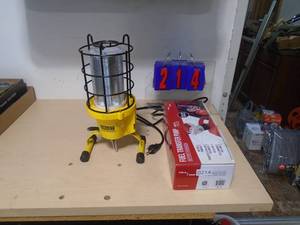 Work light & electrical fuel transfer pump. As shown. CASH ON SITE ONLY. PICKUP IS MONDAY MAY 4TH FROM 11 AM TO 4 PM. REGARDLESS WHAT THE SCHEDULE STATES.