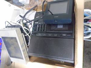 1 bandpass subwoofer 7 electronics. As shown. CASH ON SITE ONLY. PICKUP IS MONDAY MAY 4TH FROM 11 AM TO 4 PM. REGARDLESS WHAT THE SCHEDULE STATES.