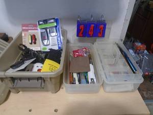 Bike accessories & paint brushes. As shown. CASH ON SITE ONLY. PICKUP IS MONDAY MAY 4TH FROM 11 AM TO 4 PM. REGARDLESS WHAT THE SCHEDULE STATES.