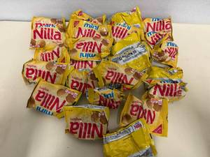 24x 1oz bags Mini Nilla Wafers