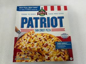 2x Brew Pub Macaroni & Cheese W/Bacon Pizza