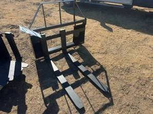 Skid Steer Forks  MOWER KING  2026  Unused  SA