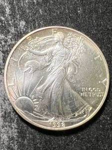 1992 AMERICAN SILVER EAGLE 1 TROY OZ .999 FINE SILVER