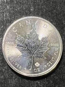 2015 CANADIAN MAPLE LEAF 1 TROY OZ .9999 FINE SILVER