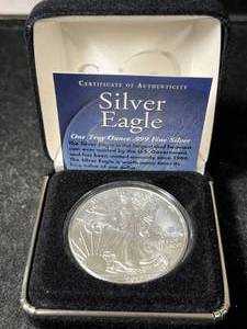 2012 AMERICAN SILVER EAGLE 1 TROY OZ .999 FINE SILVER IN BOX