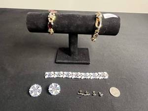 VTG Costume Jewelry - Sperry Chain Bracelet, Crystal Bracelets & Earrings